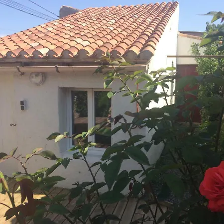 Studio Meuble Pres Du Centre-ville Daire