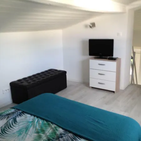 Studio Meuble Pres Du Centre-ville