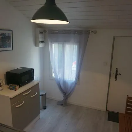 Daire Studio Meuble Pres Du Centre-ville